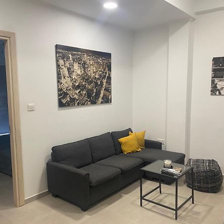 Modern City Center Apartment Saripolou 2 Limassol Extérieur photo