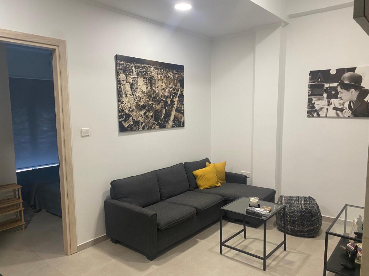 Modern City Center Apartment Saripolou 2 Limassol Extérieur photo